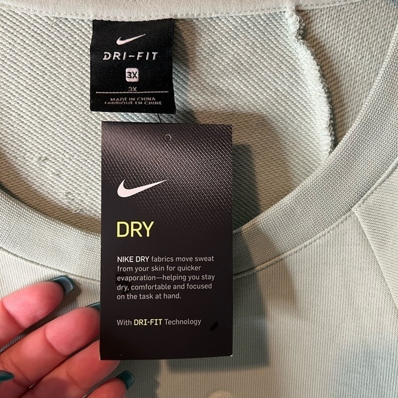 NWT Nike mint green cropped pullover boxy oversized sweater - Picture 2 of 5